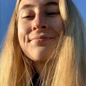 Meet your Posher, Hailey